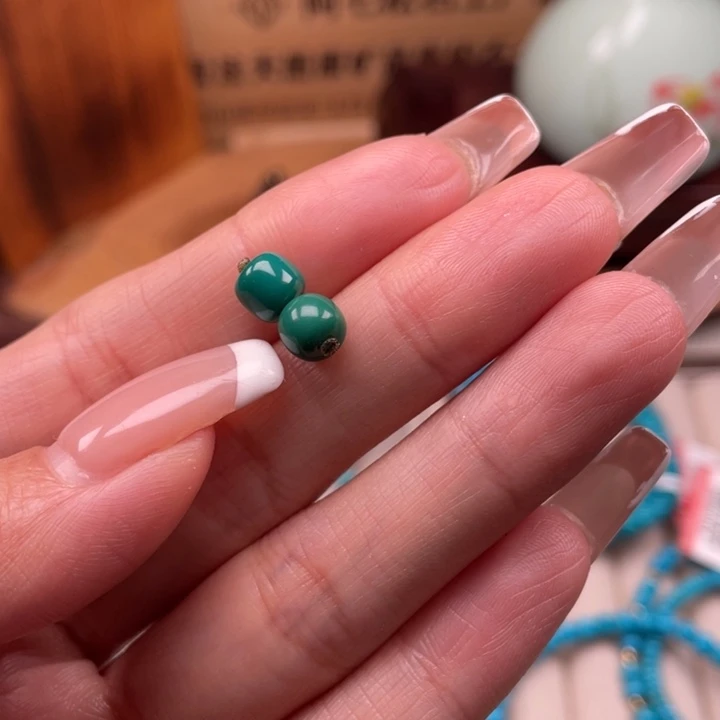 绿松石未镶嵌珠宝奇石6.4