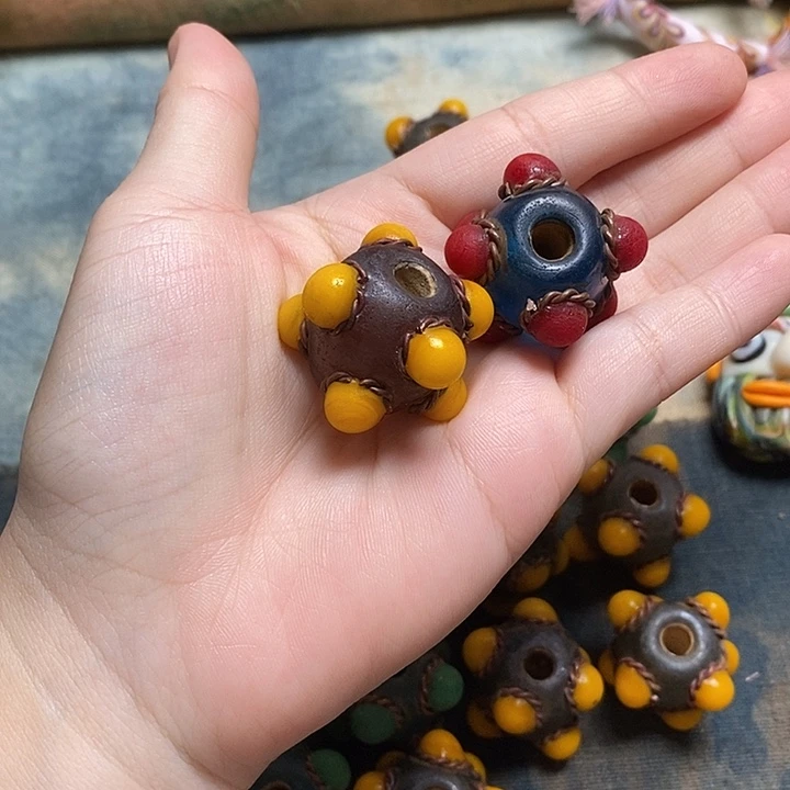 玻璃颈饰丫头专拍