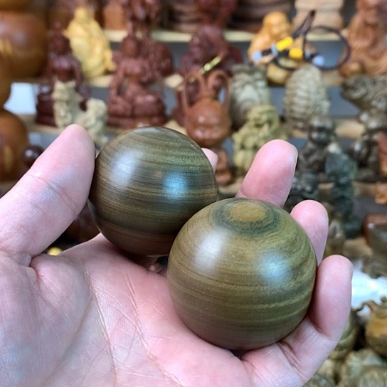 花梨木类爸****肥绿檀木保健球4.5一对