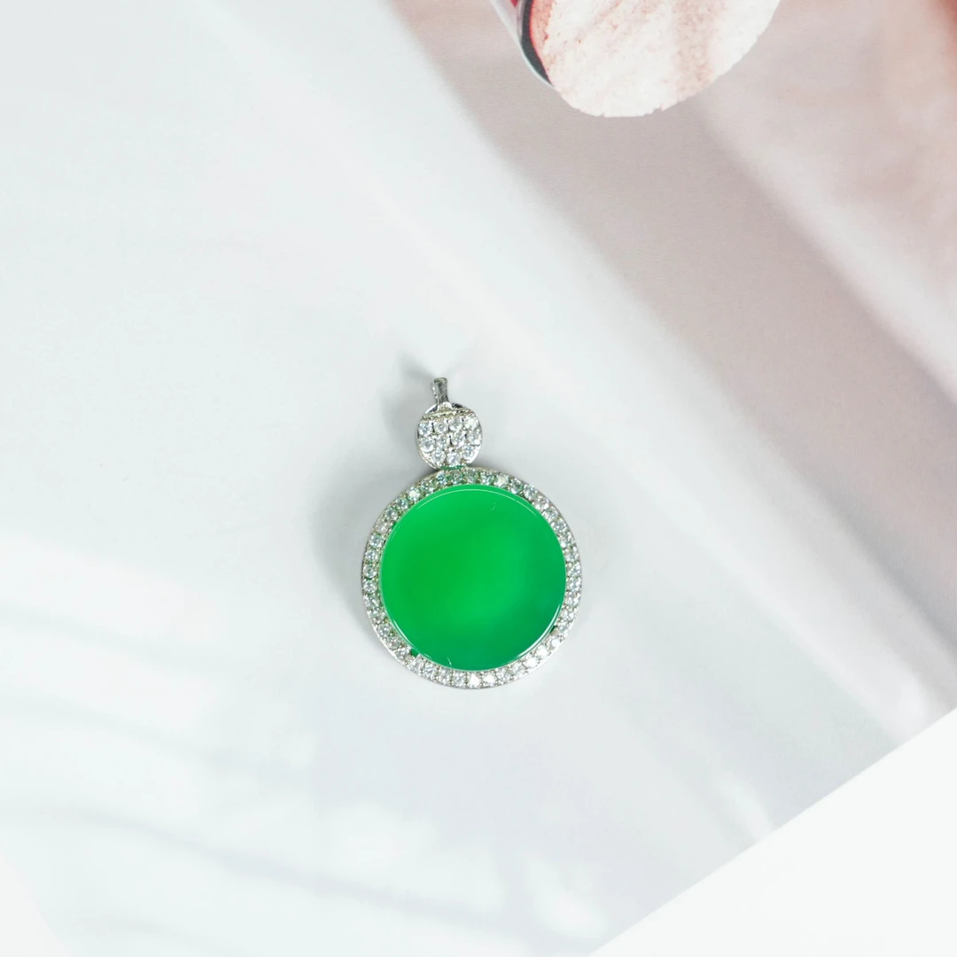 【GOLIFIR】  天然玉髓镶钻吊坠Z61多样性发货