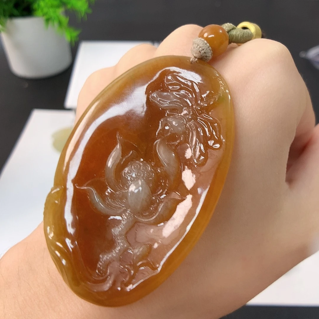 颈饰未镶嵌翡翠荷叶鱼