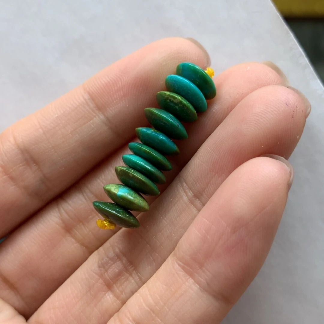 绿松石配饰未镶嵌