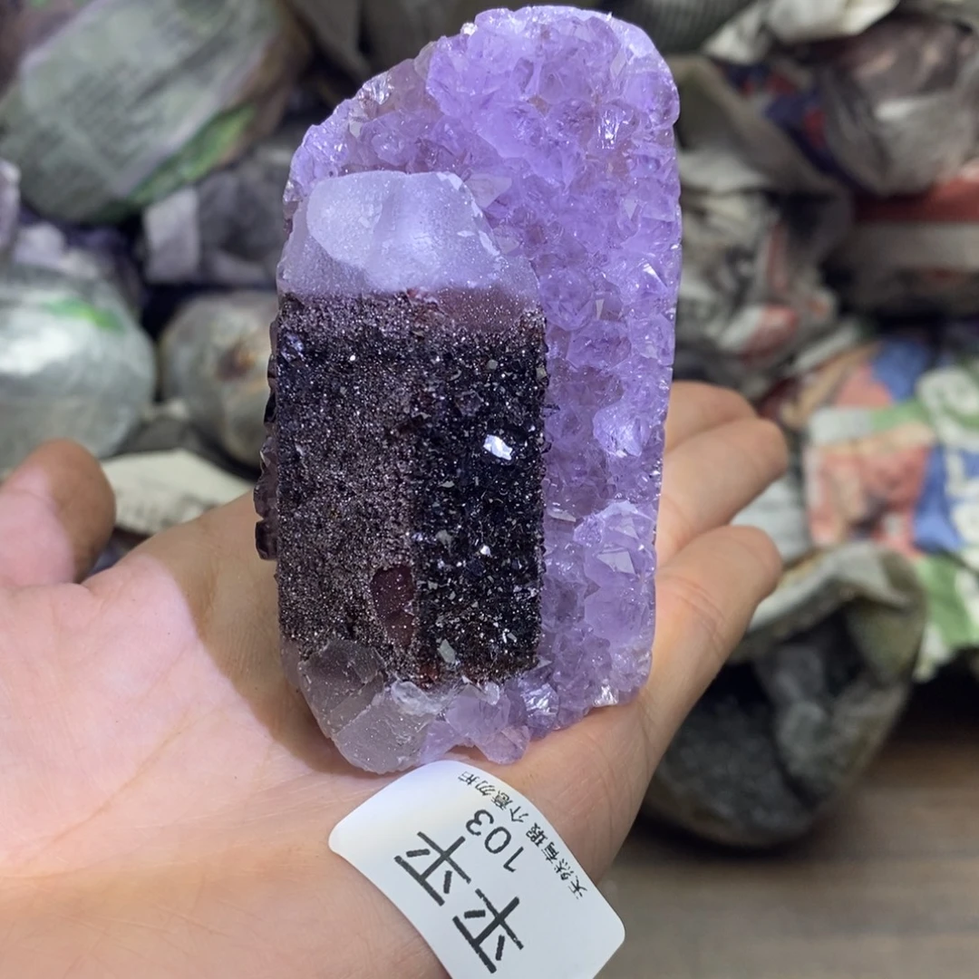 紫晶未镶嵌大型摆件（非配饰）