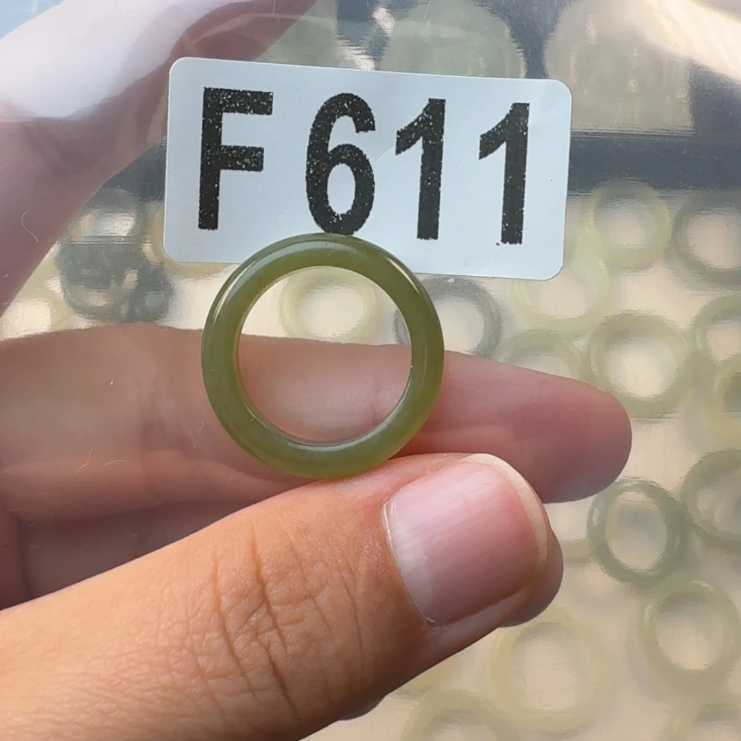 天***a和田玉未镶嵌珠宝奇石