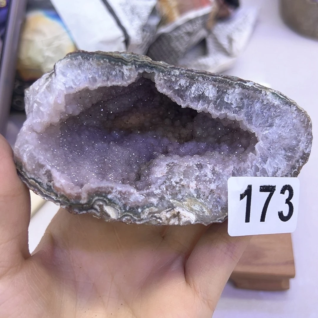 紫晶水晶摆件未镶嵌
