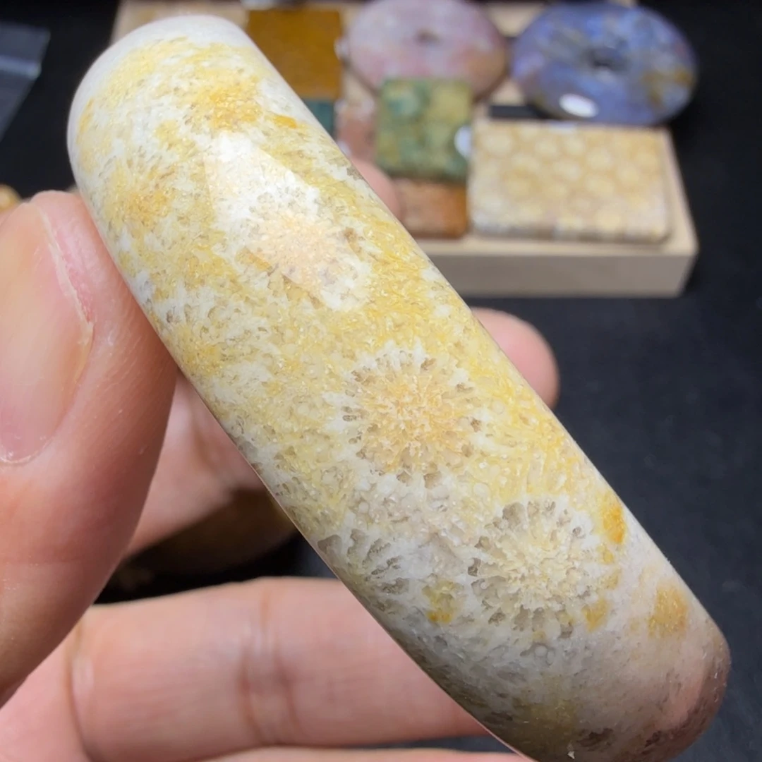 硅化玉未镶嵌纯天然色有机玉石保真色58圈口