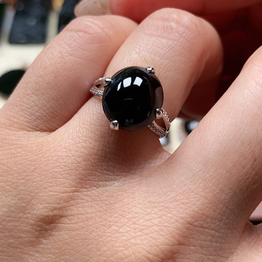 翡翠戒指18K金镶嵌墨翠