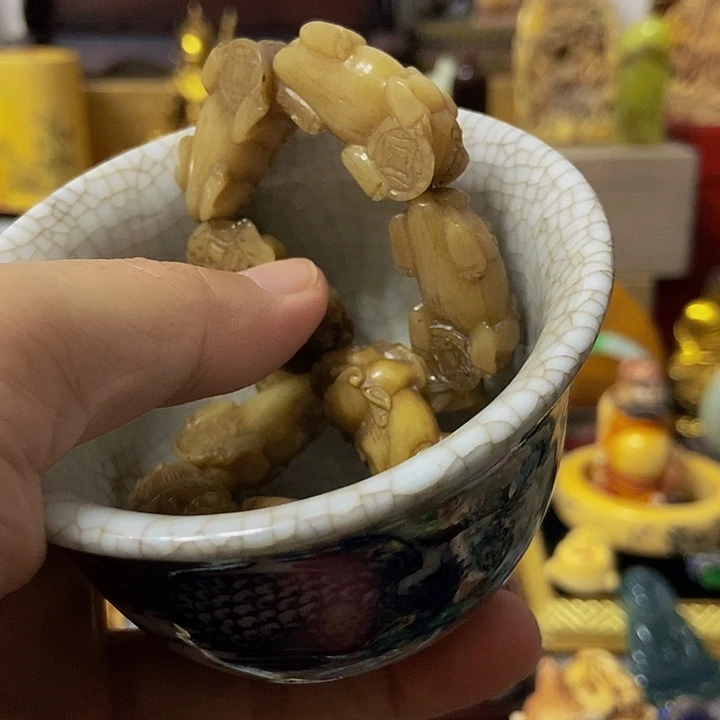 瓷片中**臣我们的东西很多