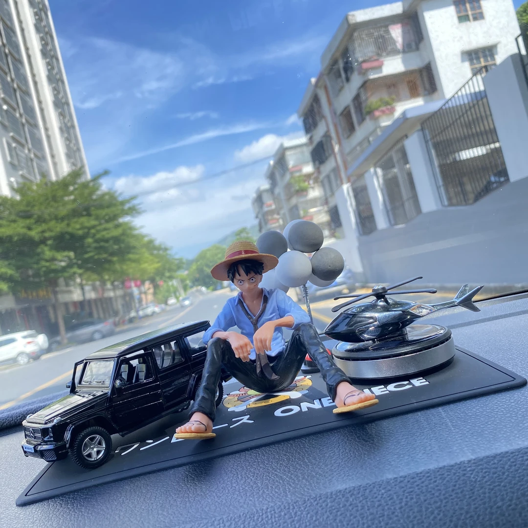 车载摆件中控台装饰用品动漫卡通海贼王坐姿路飞男士车内装饰用品