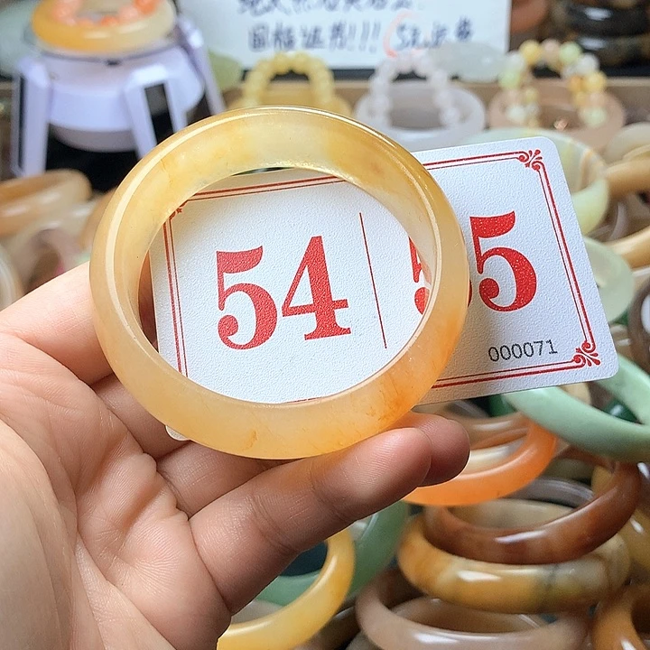 石英质玉（黄龙玉）未镶嵌手镯