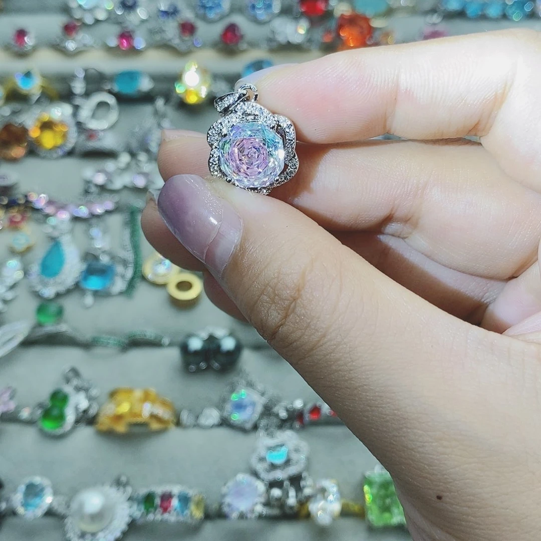 【闪购商品】银S925镶嵌耳饰托帕石