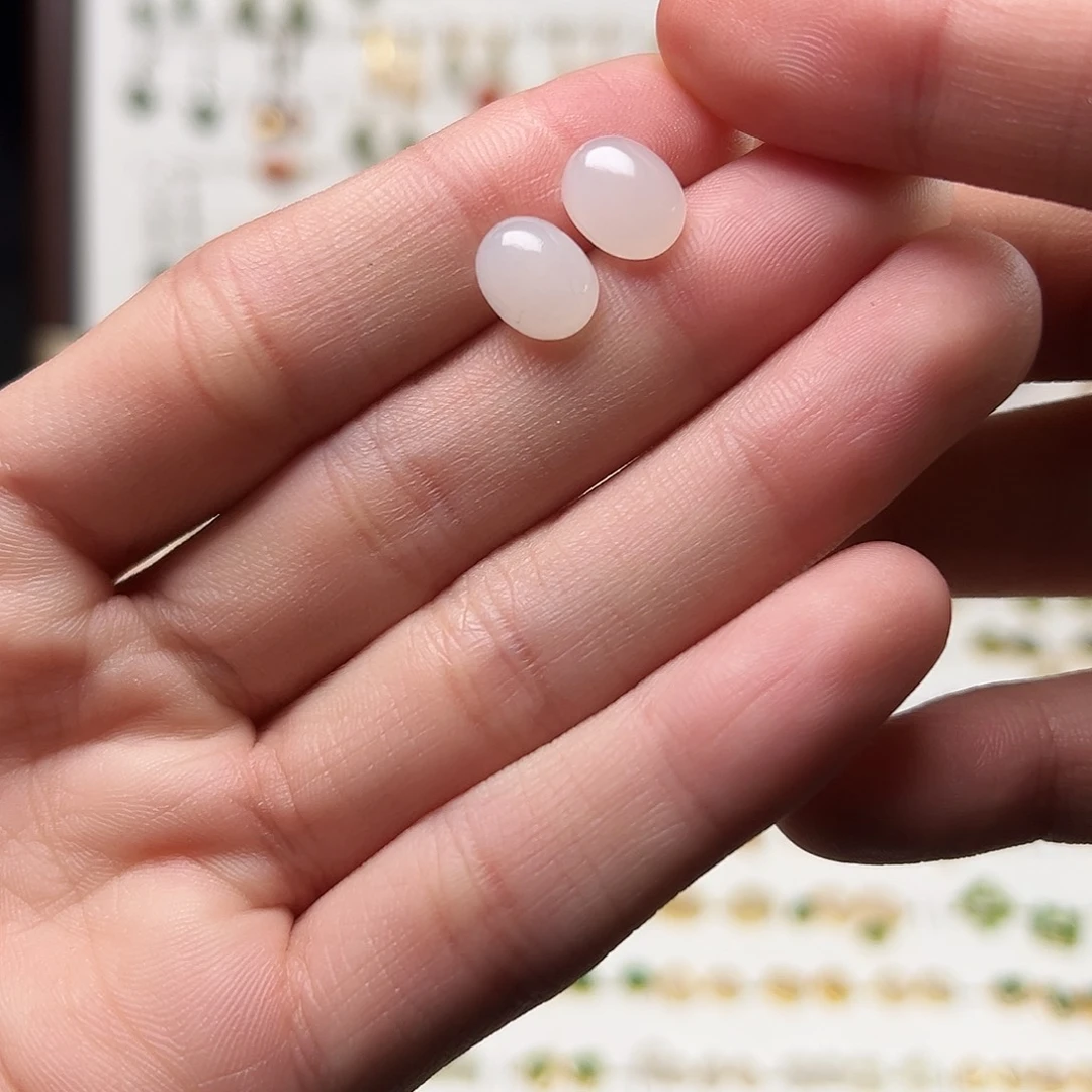 银S925镀金镶嵌和田玉耳饰