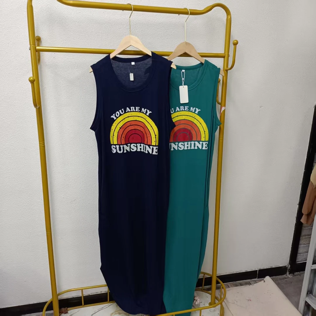 唯琳剪标   A4-18-1151款   字母彩虹无袖连衣裙