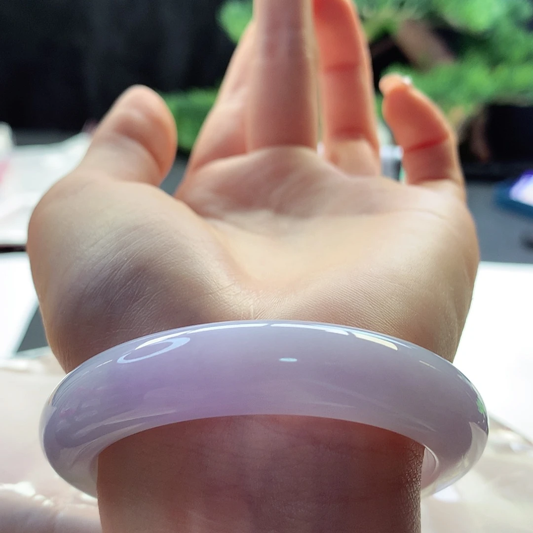 翡翠手镯未镶嵌天然翡翠52-53粉春彩特色镯o毛孔