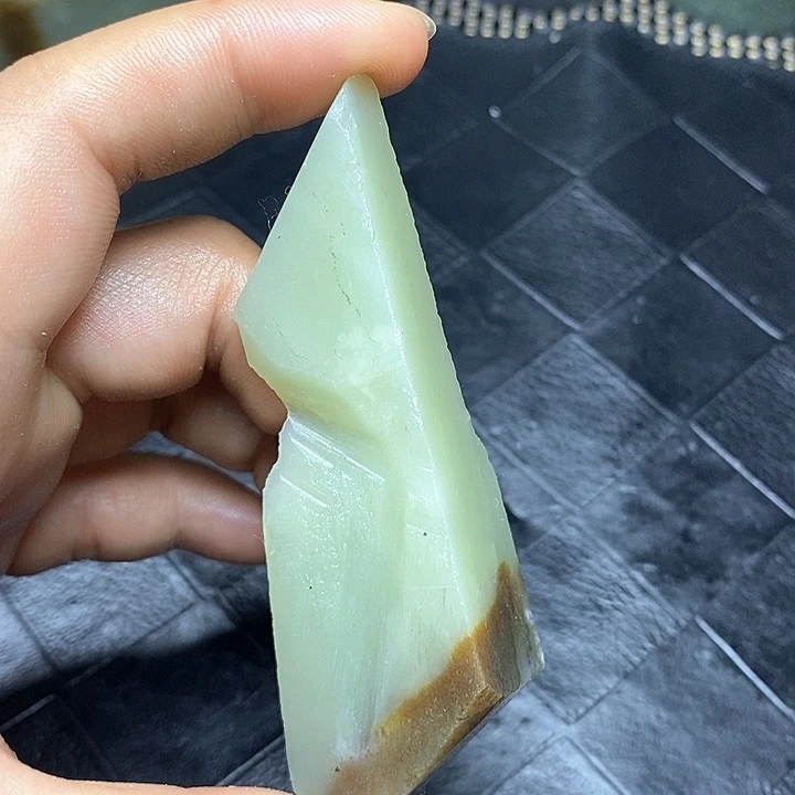 和田玉未镶嵌珠宝半成品