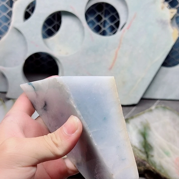 品***）颈饰未镶嵌翡翠纯天然缅甸翡翠