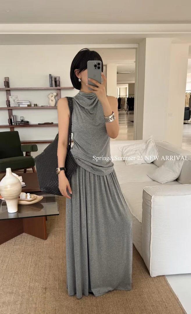 高级灰绑带背心 垂感百褶长半裙套装