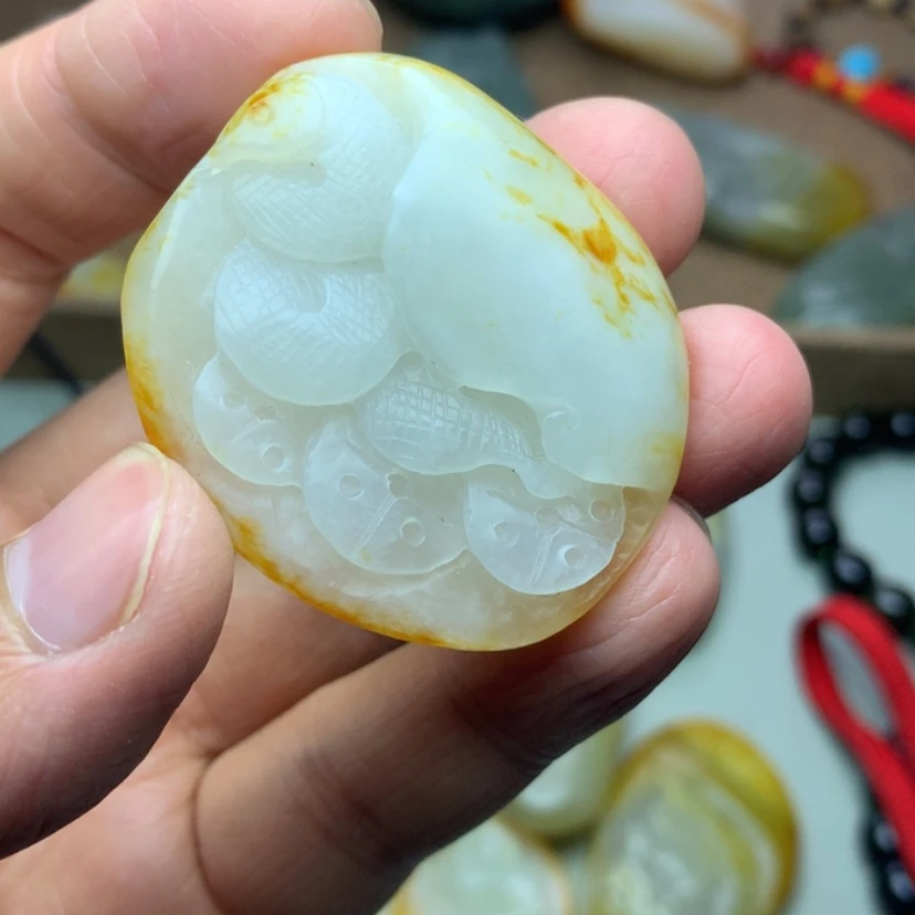 【闪购商品】颈饰未镶嵌和田玉