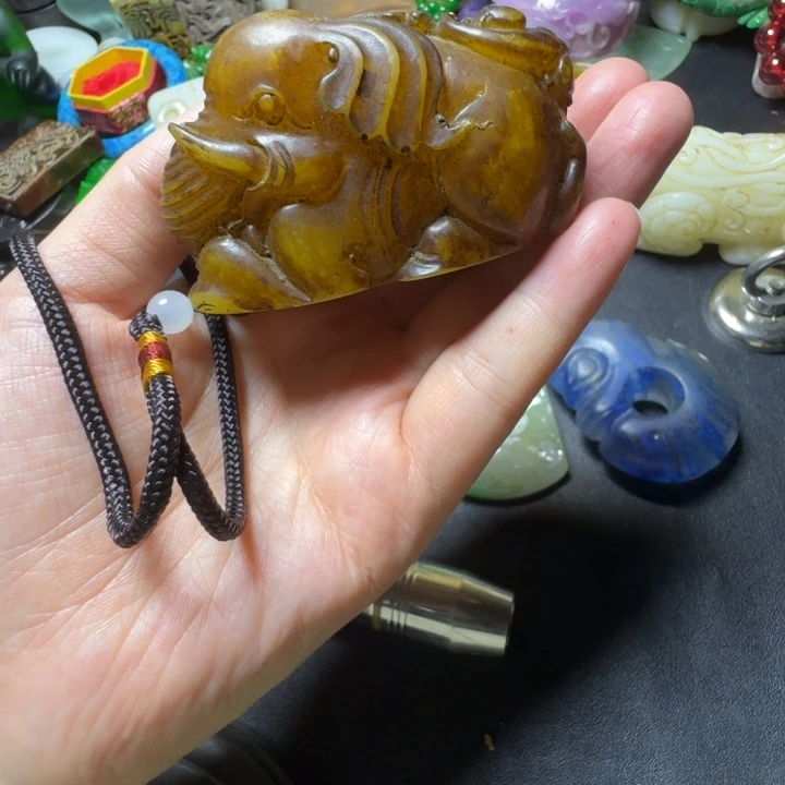 吊坠紫金钵盂菩提