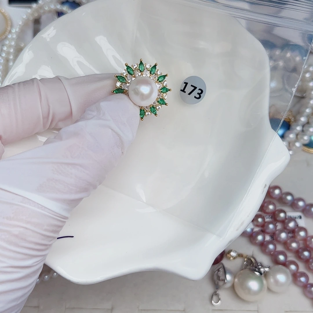 未镶嵌淡水珍珠耳饰