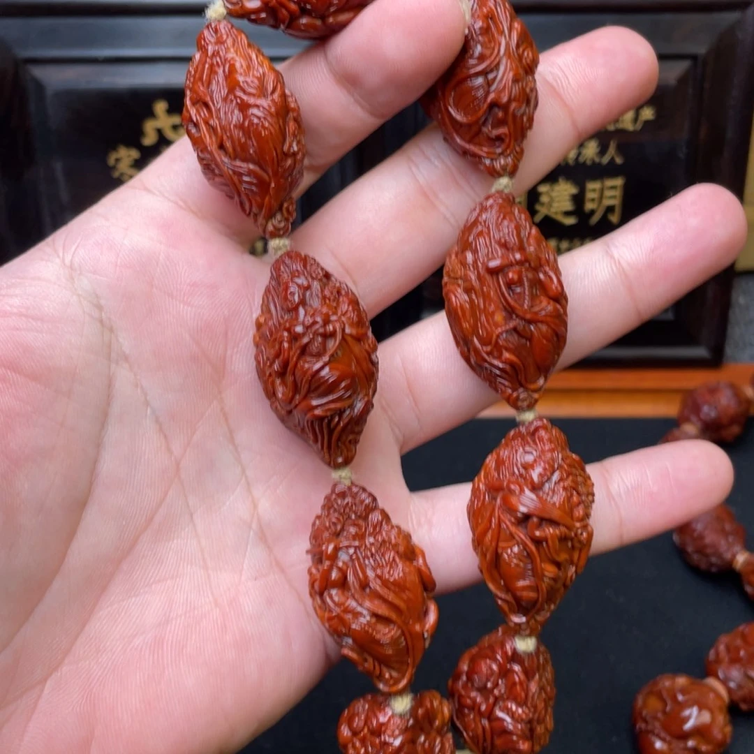 吊坠橄榄核旁****狂LCH回血飞天2.3