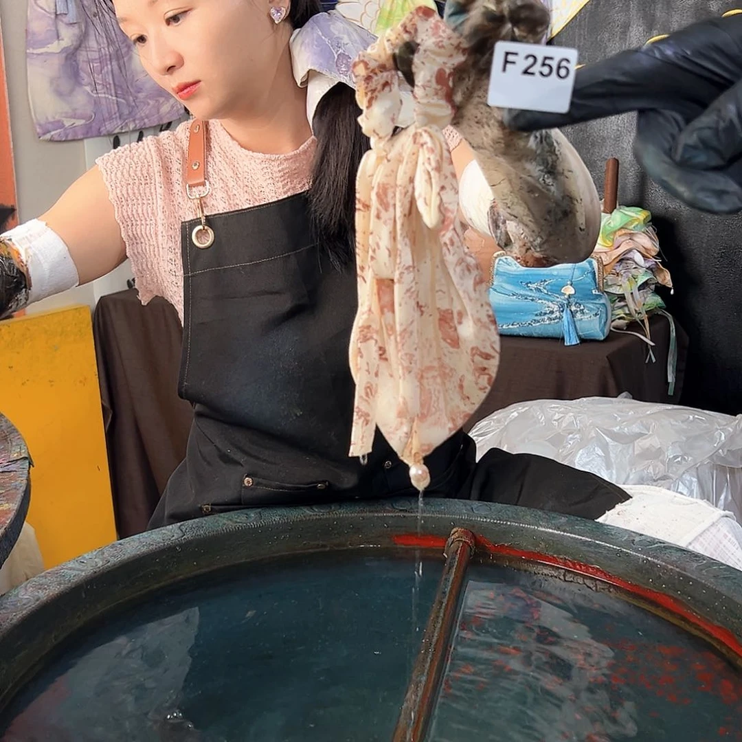 256兔耳朵红豆发圈