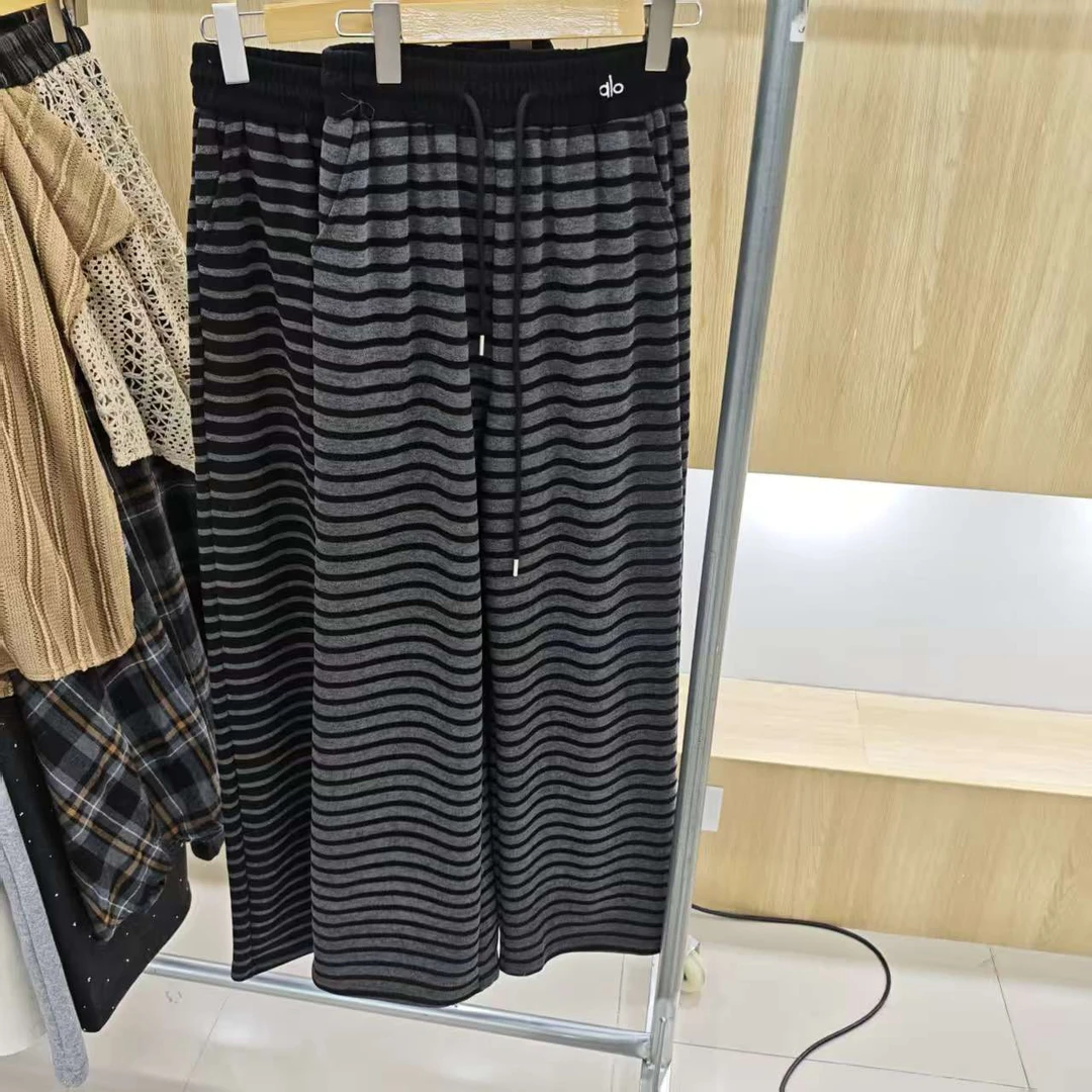 【XIAOQI】小柒福利条纹裤女士黑色时尚休闲C675