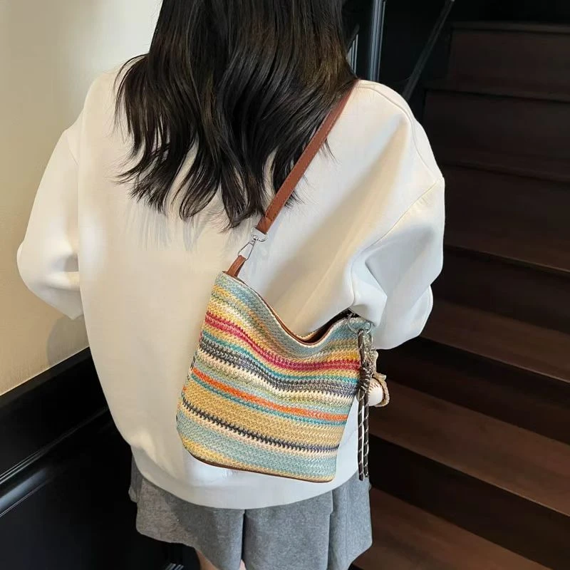 G001-200早春新款女包小众简约斜挎包