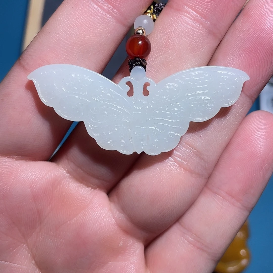 和田玉未镶嵌车挂