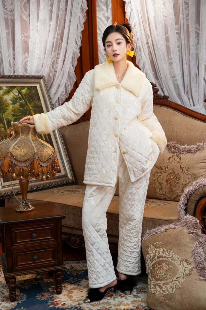 孤品（按编码下单）三层夹棉加厚气质保暖时尚睡衣女套装加蕾丝