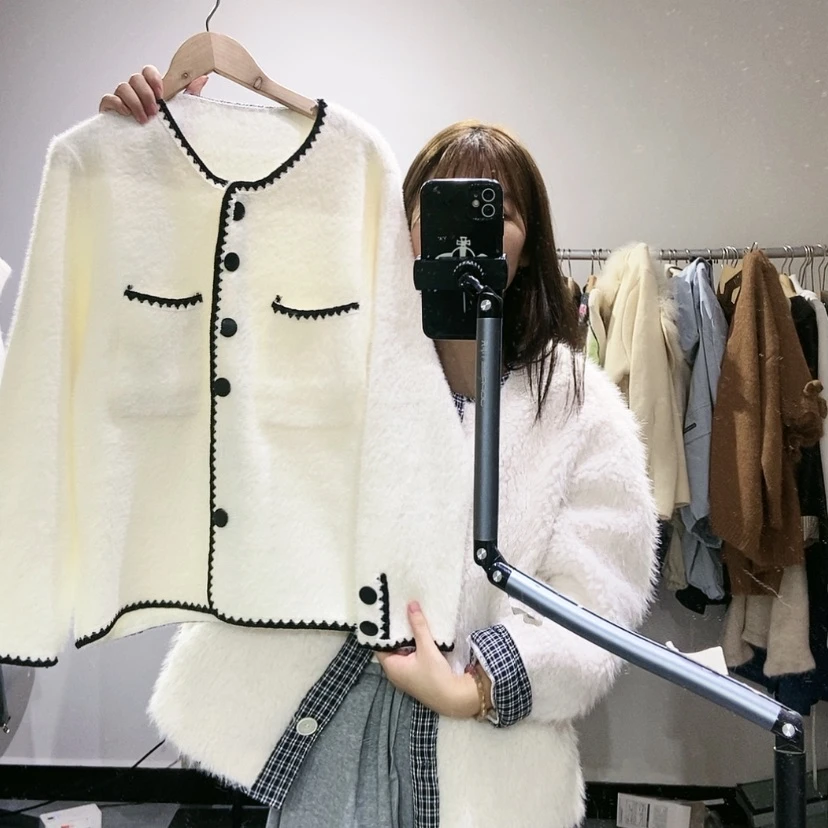 【闪购商品】米白开衫
