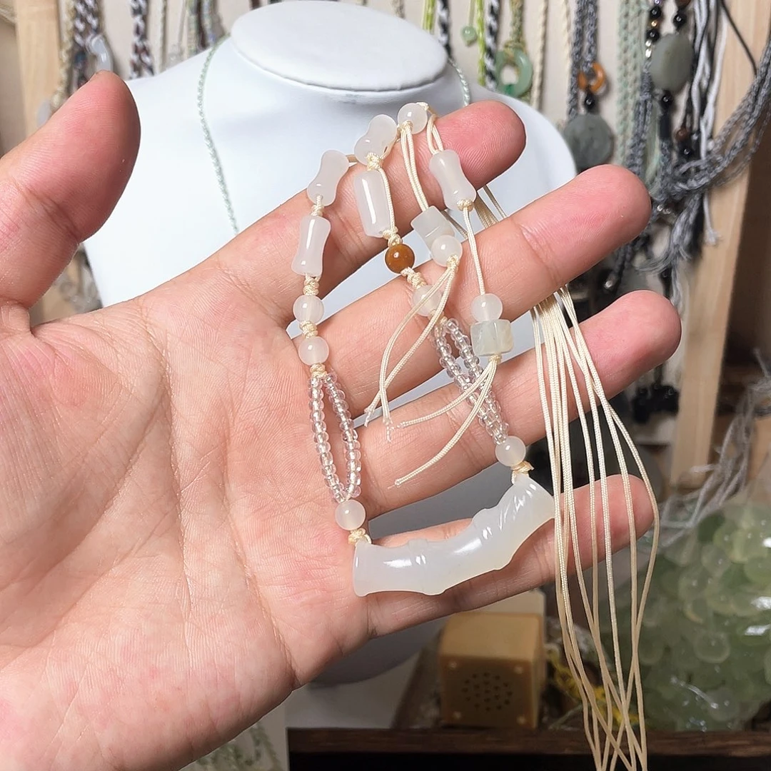 蛇纹石玉合金颈饰