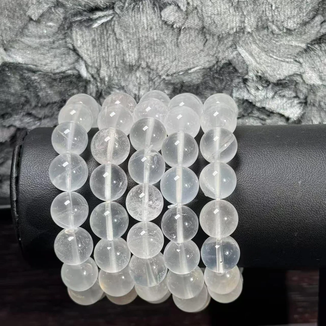 ZB天然奶白晶素串手链—多样性发其一