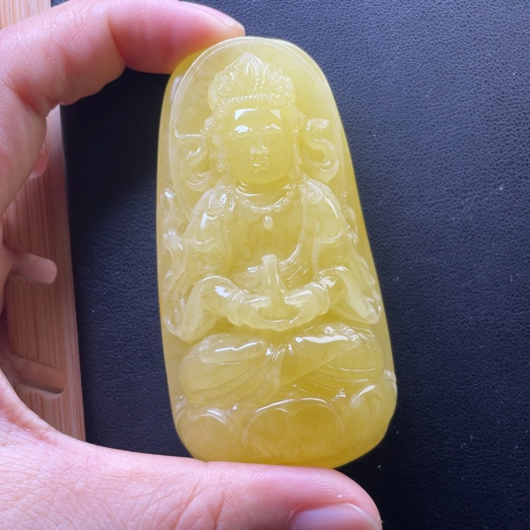 琥珀未镶嵌颈饰天然的琥珀蜜蜡