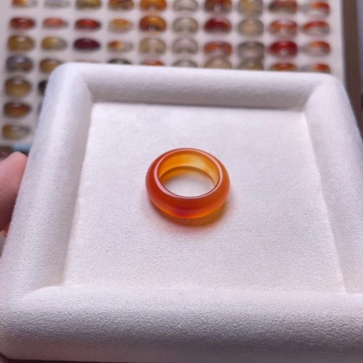 玛瑙/玉髓戒指未镶嵌冯*宝
