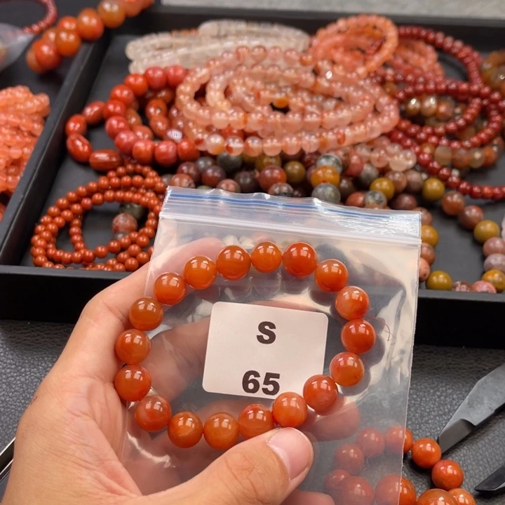 南红玛瑙未镶嵌多样性发货默认微瑕称重11mm