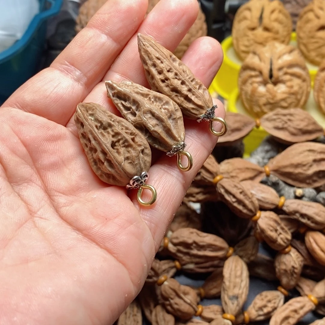 文玩核桃吊坠核桃69