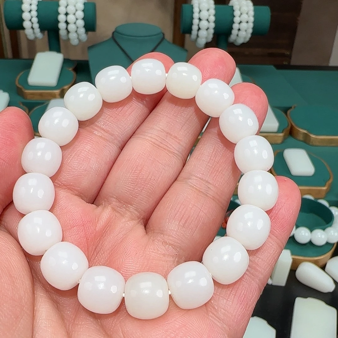 和田玉未镶嵌手串