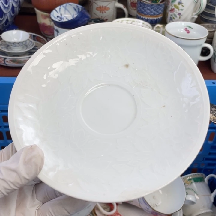 他家瓷器真美…开播了