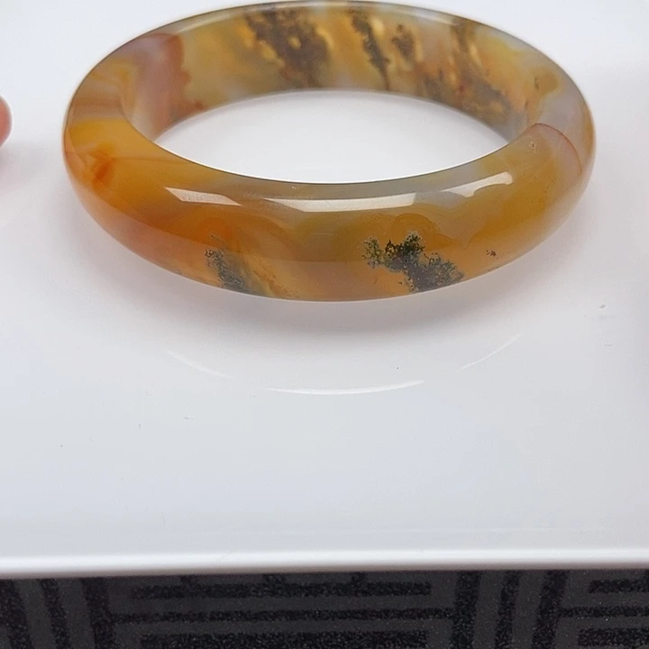 手镯玛瑙/玉髓未镶嵌