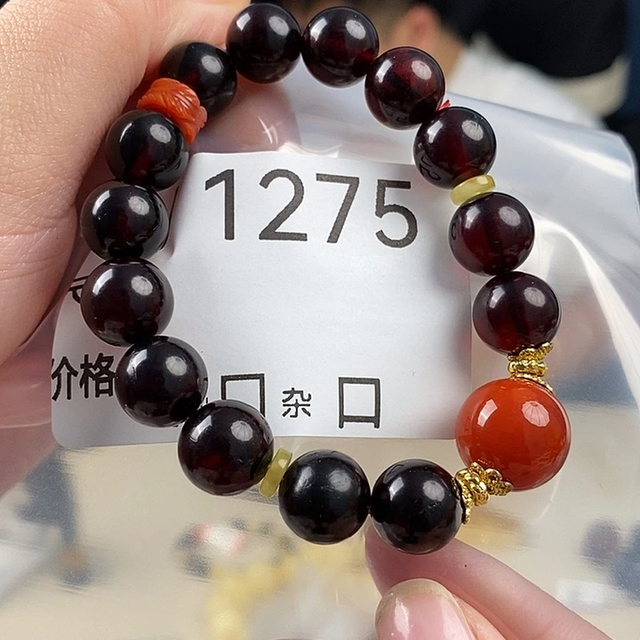 蜜蜡未镶嵌珠宝奇石