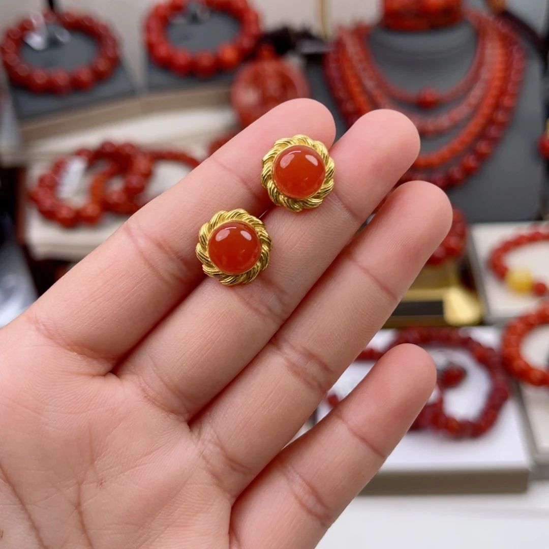 南红玛瑙河湾冰红耳钉银S925镶嵌