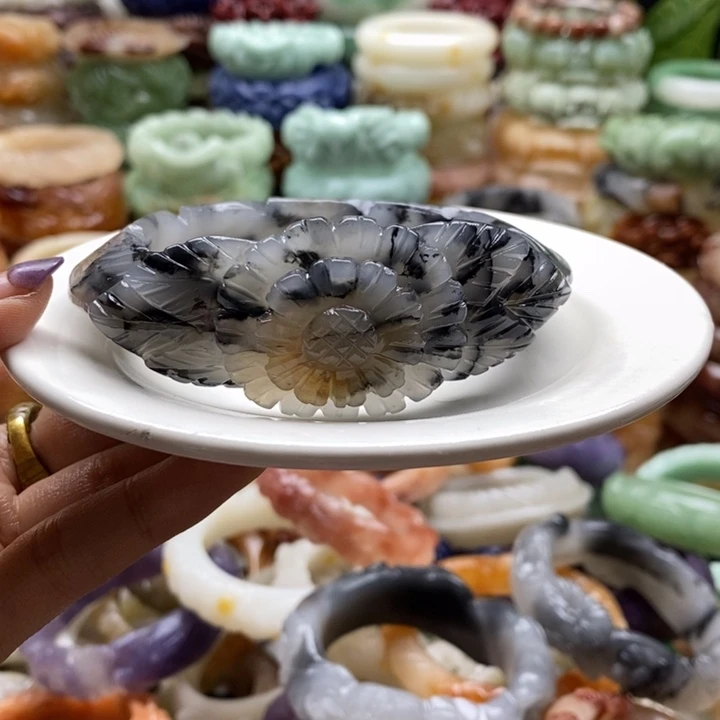 *****石英岩玉未镶嵌手镯