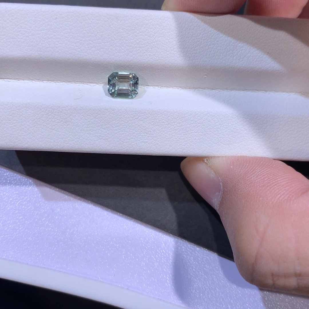 碧玺裸石未镶嵌1.16克拉