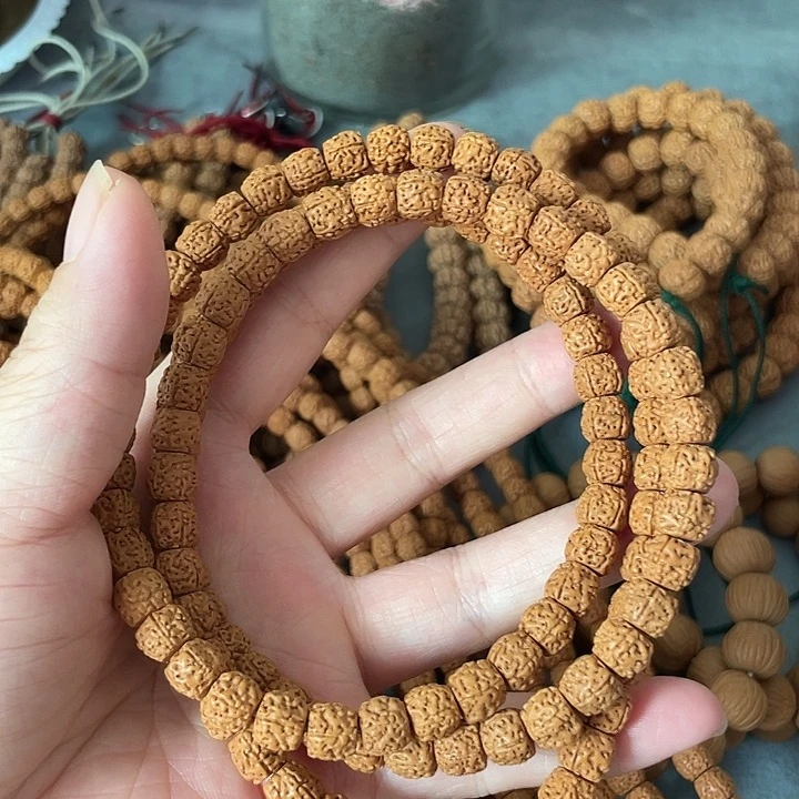 小***气金刚菩提吊坠藏切盘龙108