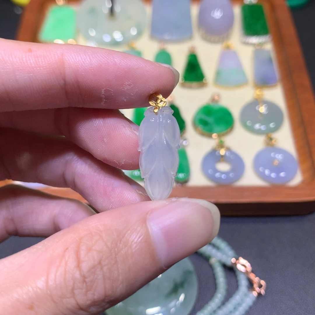 翡翠18K金镶嵌吊坠(不含链)