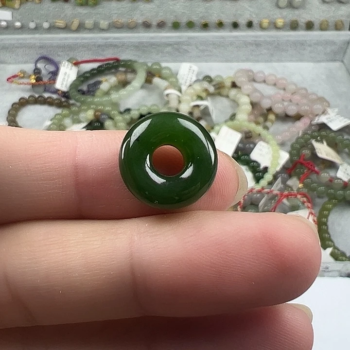 和田玉未镶嵌珠宝半成品