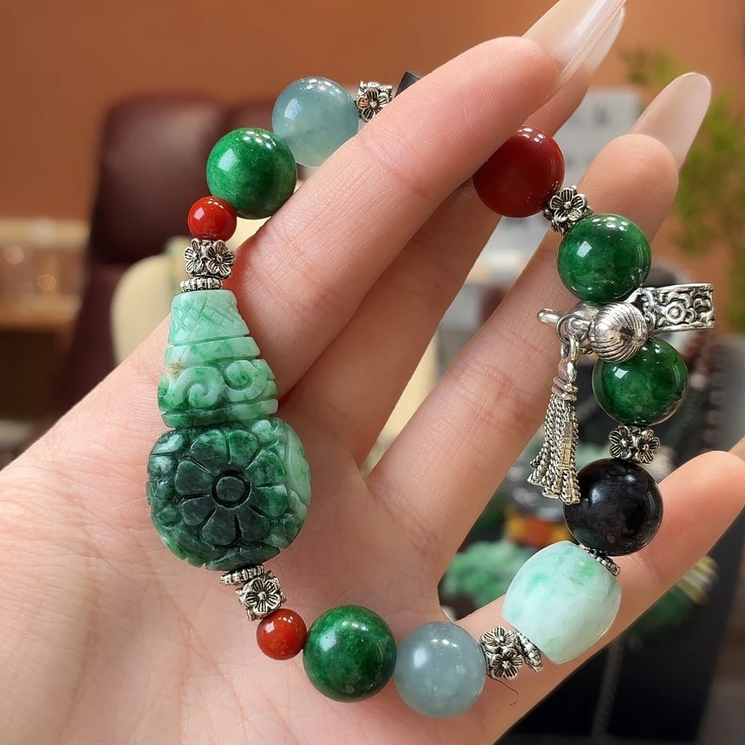 翡翠未镶嵌耳饰手串