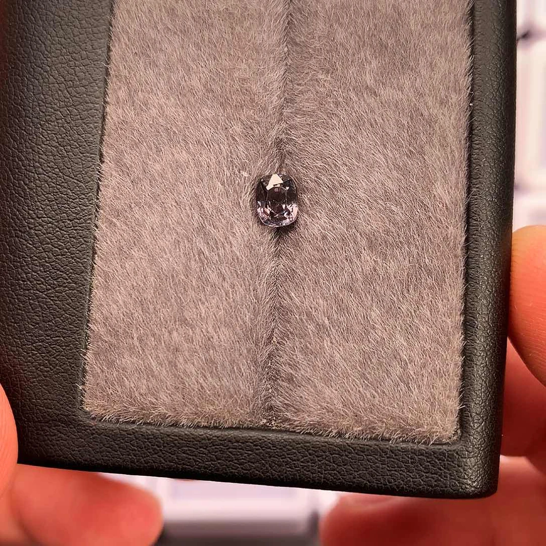 尖晶石裸石0.76/50