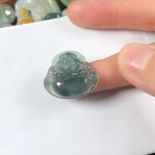 翡翠未镶嵌颈饰缅甸A货，每天下午1点半开播